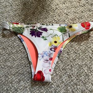 Triangl bottom